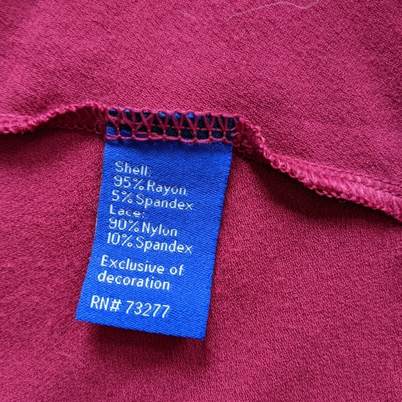 Women's Apt 9 Burgundy midi shift dress size medium lace sleeves - Picture 4 of 4